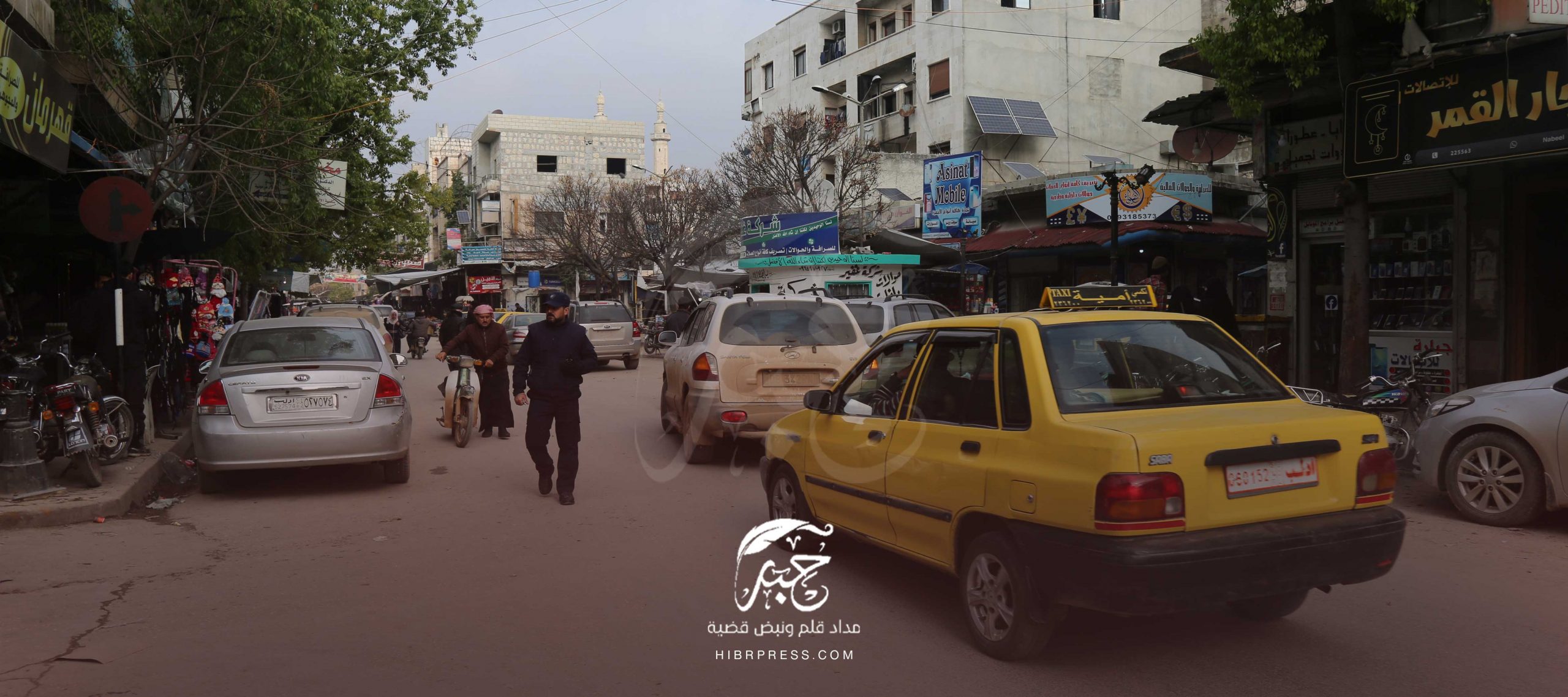 حكومة الإنقاذ السورية لائحة تعليمات جديدة تخص محلات بيع الأسلحة في مناطق سيطرتها، متوعدةً بحملة شديدة لمن لا يلتزم بها.