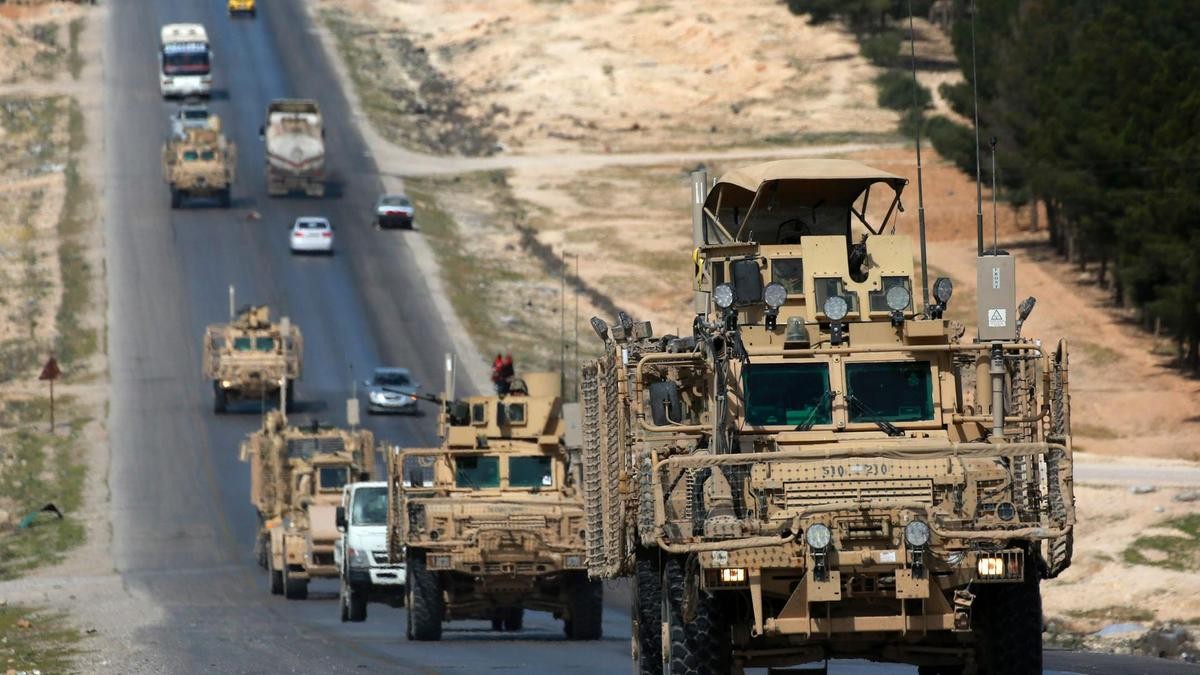 أكدت الولايات المتحدة الأمريكية أنها تسعى لزيادة عدد قواتها وعتادها في سورية، في إطار عمليتها العسكرية ضد (داعش ) وذلك ردًا على اتهامات وجهت لها من قبل إيران.