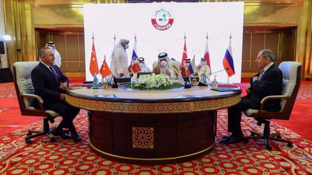 تحدثت صحيفة لبنانية عن وعود قدمتها روسيا خلال الاجتماع الثلاثي في قطر.