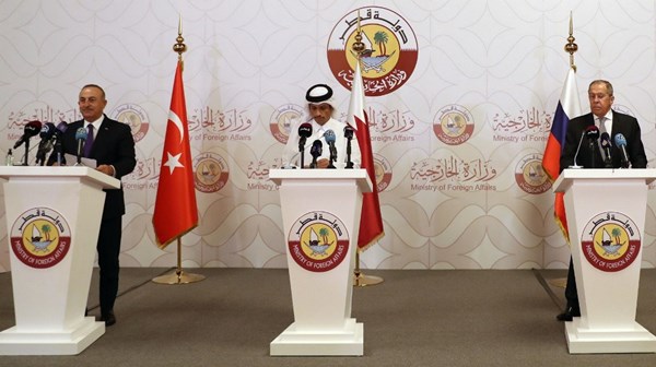 جرت اليوم الخميس في العاصمة القطرية الدوحة محادثات ثلاثية بين تركيا وقطر وروسيا لبحث الملف السوري.