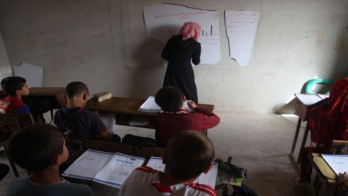 كشف خبير تربوي سوري عن أن ثلث الأطفال السوريين خارج العملية التعليمية، بعد عشر سنوات من الحرب والصراع في سورية.