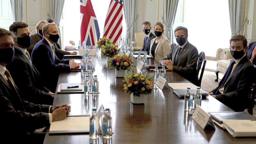اجتمع يوم أمس الثلاثاء في العاصمة البريطانية لندن وزراء خارجية مجموعة الدول السبع، وأكدوا الالتزام بالحل السياسي للصراع القائم في سورية