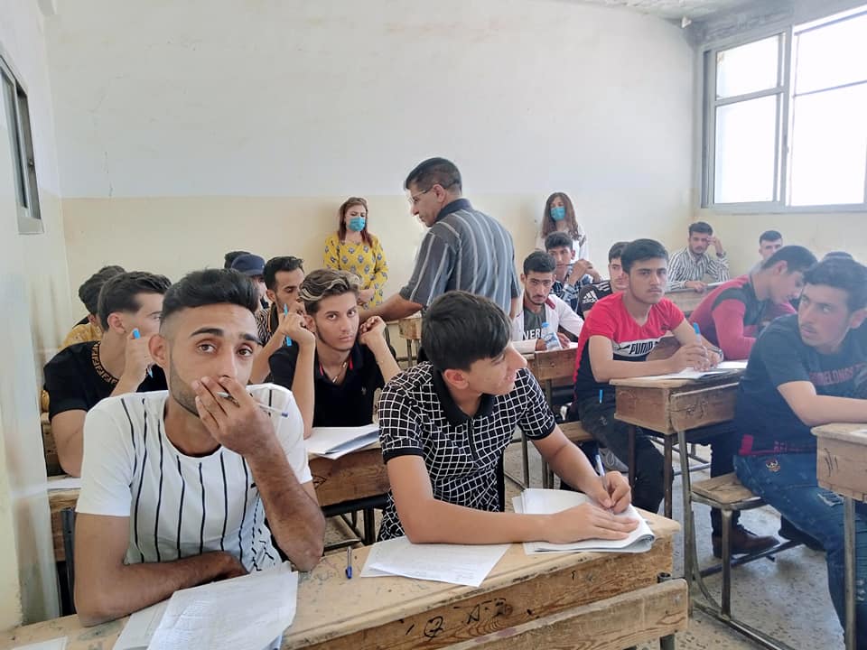 كشفت مصادر محلية عن وقوع عمليات غش في امتحانات الشهادة الثانوية في محافظة الحسكة، وذلك برعاية الأجهزة الأمنية التابعة لنظام الأسد.