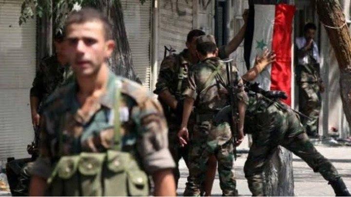 كشفت مصادر محلية عن انشقاقات حدثت يوم أمس الأحد في صفوف قوات الأسد، في محافظة دير الزور شرق سورية.