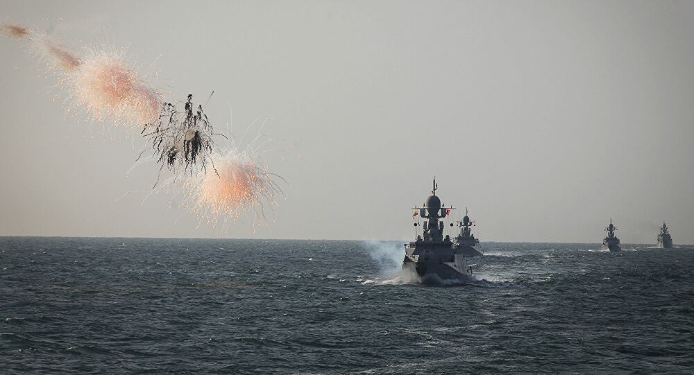كشفت الدفاع الروسية اليوم عن إطلاق مناورات حربية في البحر المتوسط بمشاركة خمس سفن حربية بالتزامن مع انطلاق مناورات حلف الناتو اليوم في البحر الأسود.