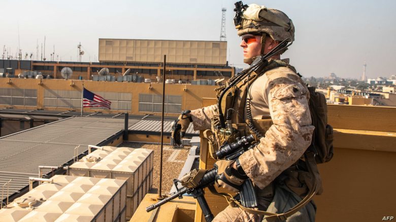 أعلن الرئيس الأمريكي جو بايدن خلال لقائه برئيس الوزراء العراقي مصطفى الكاظمي، عن انتهاء الدور القتالي لقوات بلاده في العراق مع حلول نهاية العام الحالي.