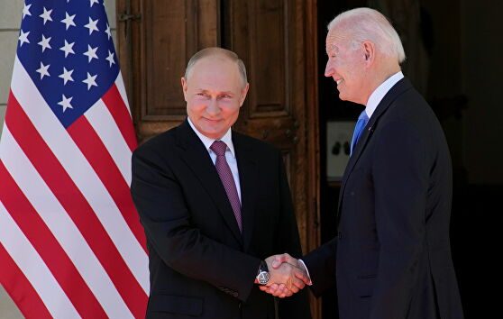 تلوح في الأفق معالم اتفاق روسي أمريكي حول الملف السوري ومصير بشار الأسد خلال هذا الصيف.