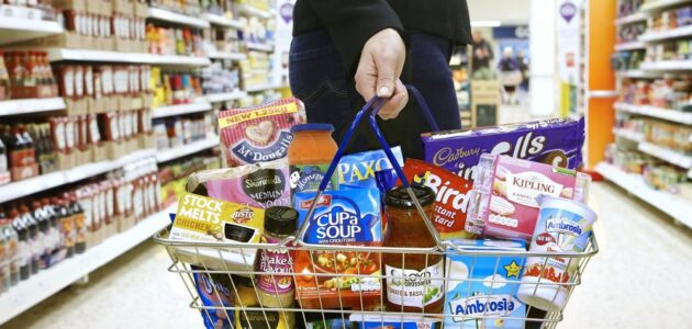 أصدرت هيئة الأغذية السويدية قرارًا بعدم السماح باستيراد مواد غذائية مصنعة في سورية بسبب احتوائها على أمراض خطيرة.