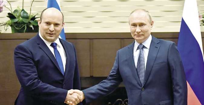كشفت مصادر إسرائيلية عن توافق روسي صهيوني على إطلاق يد إسرائيل في سورية دون رادع؛ للقضاء على الوجود الإيراني.