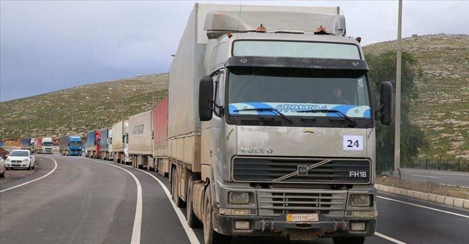 أرسلت الأمم المتحدة يوم أمس الثلاثاء، عشرات الشاحنات المحملة بالمساعدات الإنسانية، إلى شمال غربي سورية.