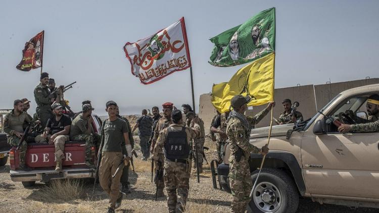 قالت مصادر محلية: إن الميلشيات الإيرانية بدأت بإخلاء أكبر القواعد العسكرية لها في منطقة شرق سورية على الحدود السورية العراقية.