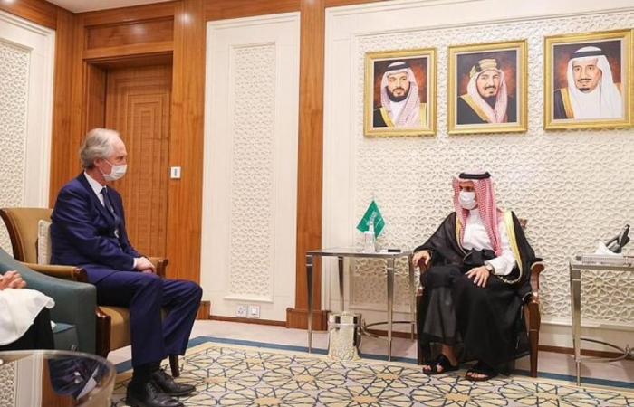 بحث المبعوث الأممي إلى سورية (غير بيدرسون) الملف السوري وتطورات العملية السياسية مع السعودية خلال زيارة أجراها يوم أمس الثلاثاء.