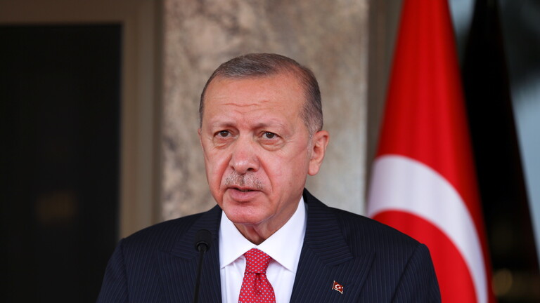 أكد الرئيس التركي رجب طيب أردوغان أن بلاده حريصة على العلاقات مع المملكة العربية السعودية ومصر، وتسعى إلى تطوير تلك العلاقات.