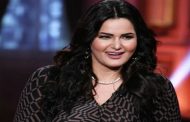 فنانة مصرية متهمة بالتحريض على (الفجور) تحضر محاكمتها بالنقاب!